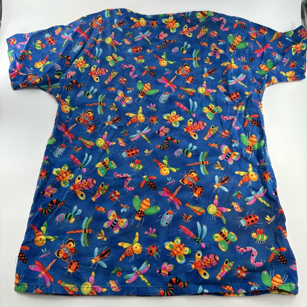 Angelica Bug Print Scrub Top Blue - Picture 3 of 3